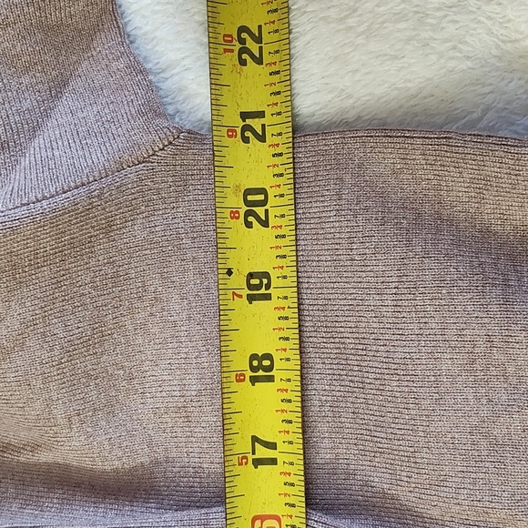 Elegant Dusty Rose Wrap Robe - Picture 7 of 10